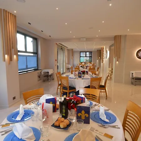 Отель Ristorante Toscana 4*