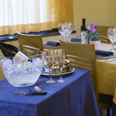 호텔 Ristorante Toscana 4*