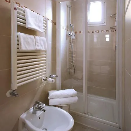 Hotel Ristorante Toscana 4*